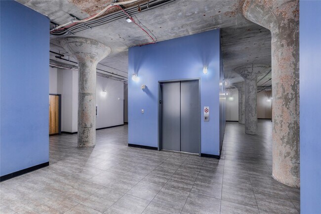 Building Photo - 1511 Locust St