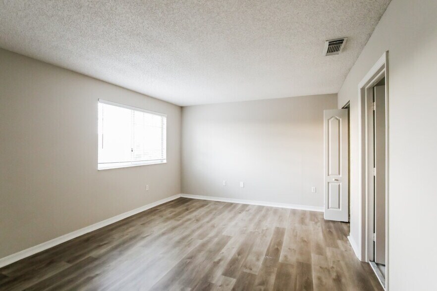 Building Photo - 18217 SW 154 Ct