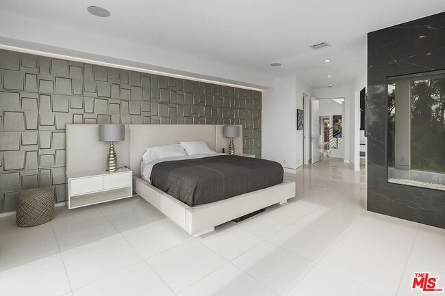 Building Photo - 1377 Miller Pl