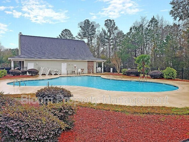 Building Photo - 317 Savannah River Dr