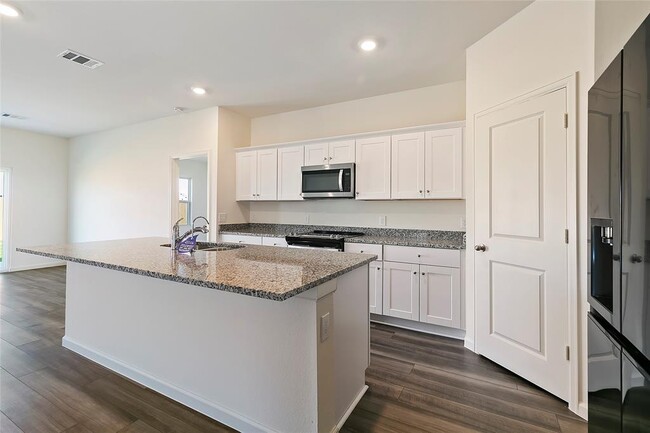 Building Photo - 1021 Lacebark Pne Ln