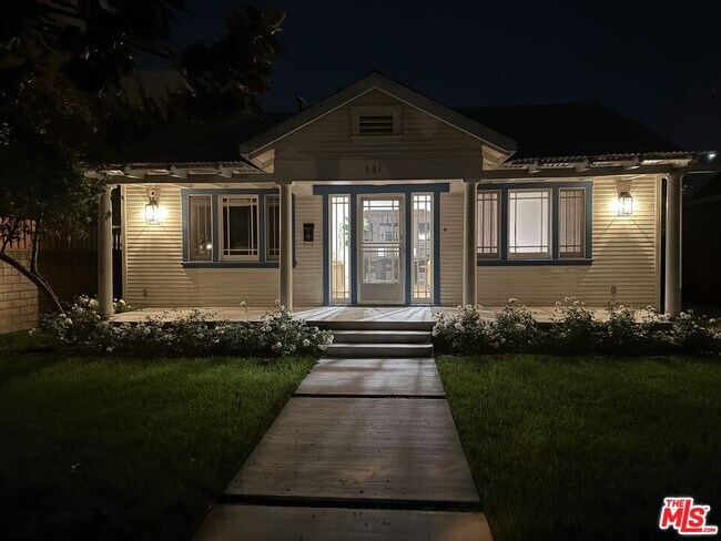 Building Photo - 531 Burchett St