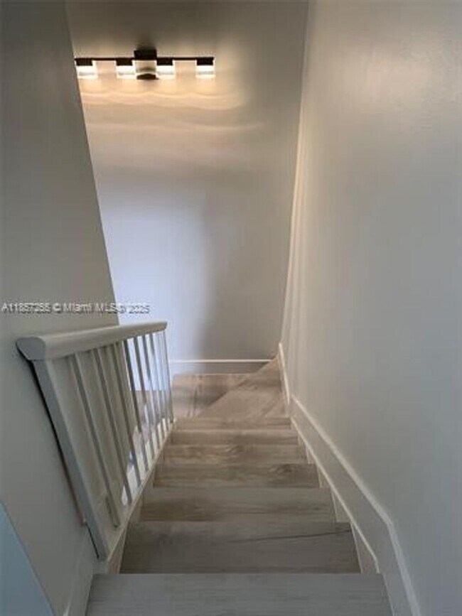 Building Photo - 6825 SW 45th Ln