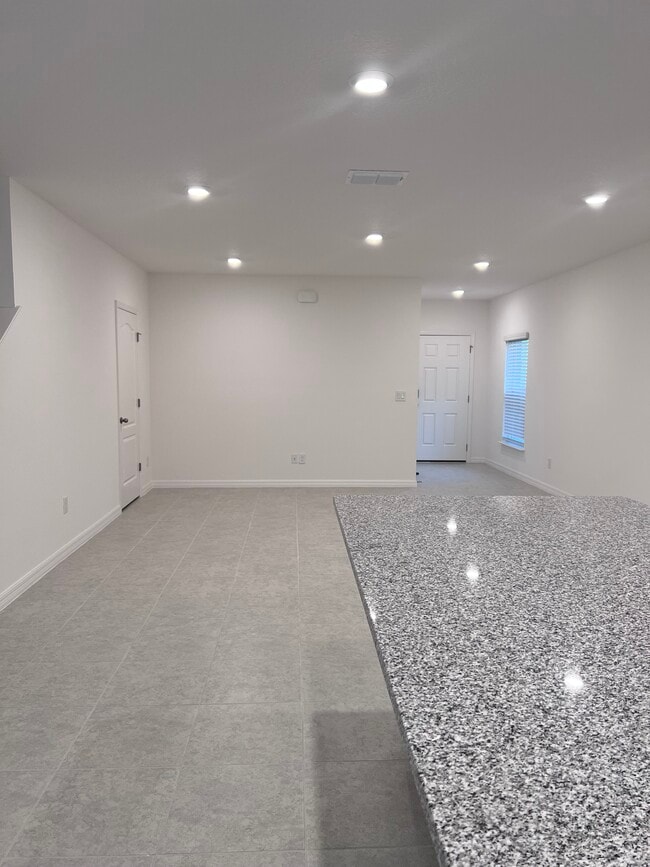 Building Photo - 3196 Penny Cove Ln