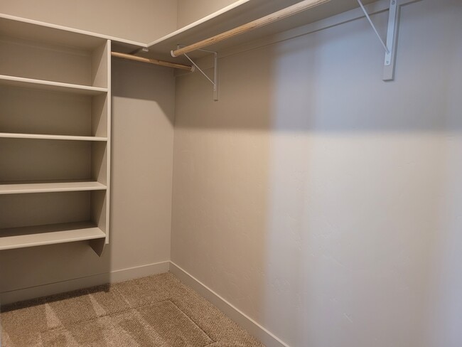 Building Photo - 17906 Hensley Ridge Pl