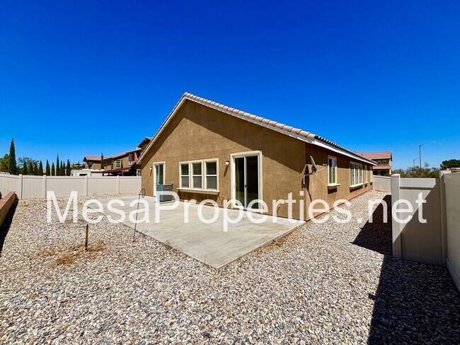 Building Photo - 15818 Iron Canyon Ln
