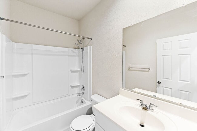 Building Photo - Comfortable Living in Converse – 3 Bedroom...