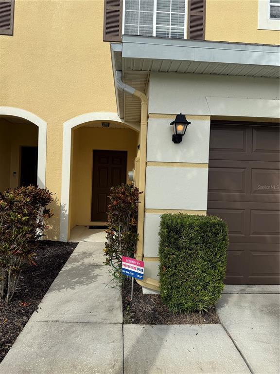 Building Photo - 20460 Needletree Dr