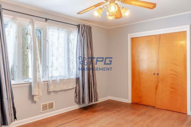 Building Photo - 29 Glendale Rd