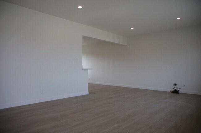 Dining Room - 1823 N 6th St