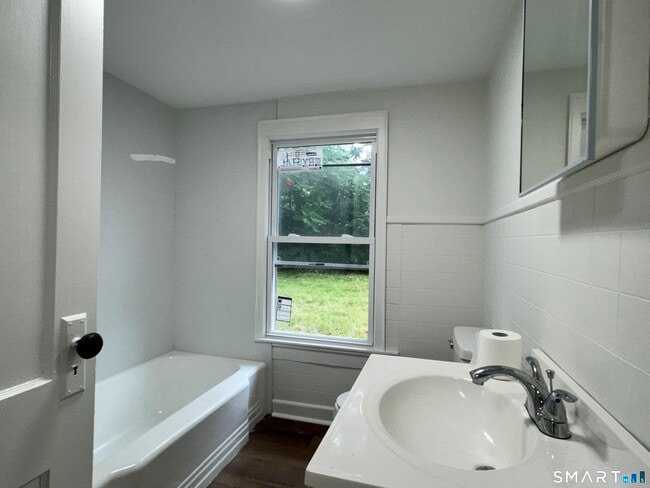 Building Photo - 81 Springdale Ave