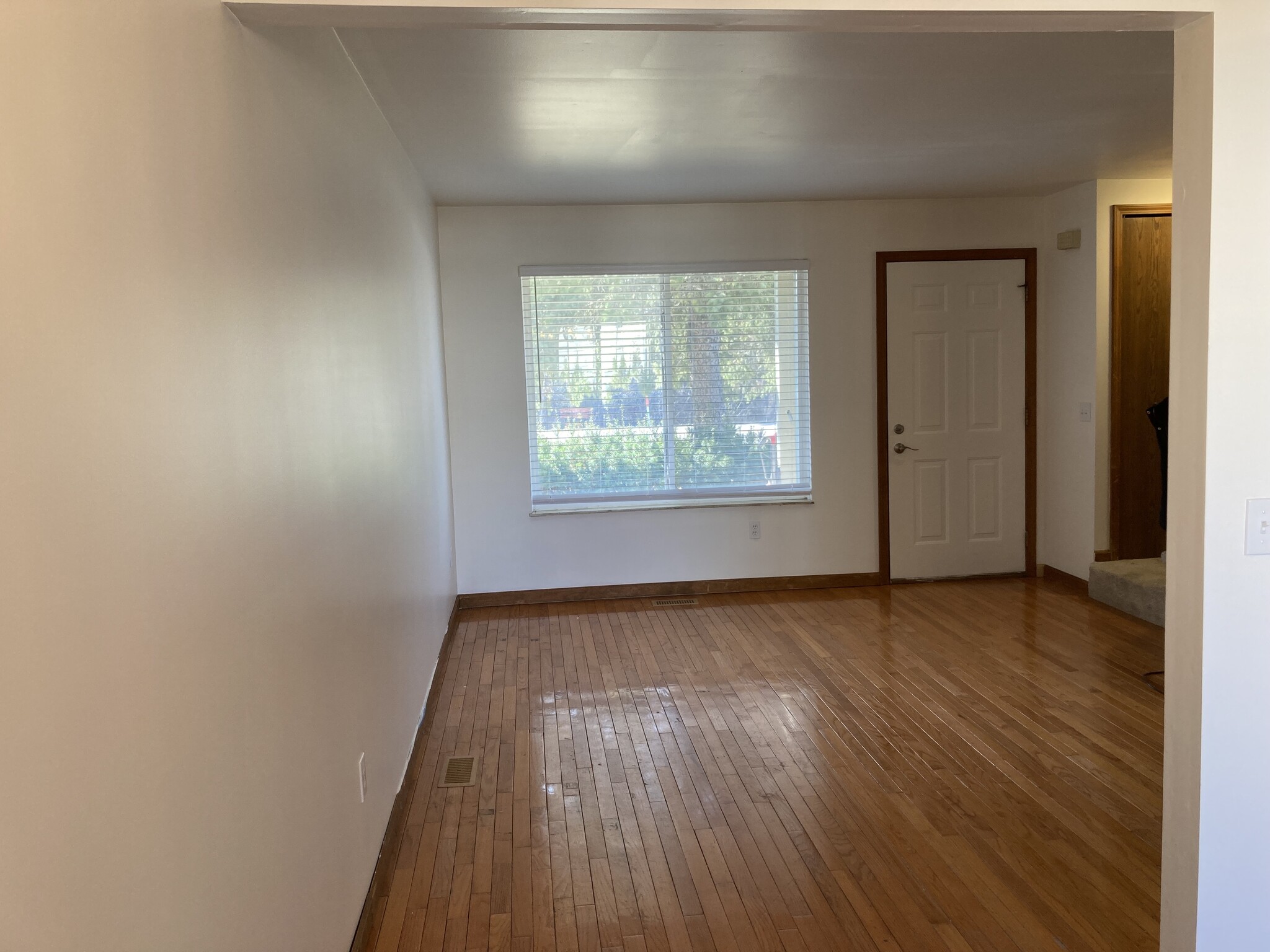 Building Photo - 6155 Porter Rd