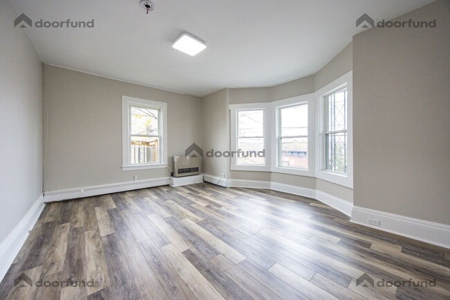 Building Photo - 3 Lyman St