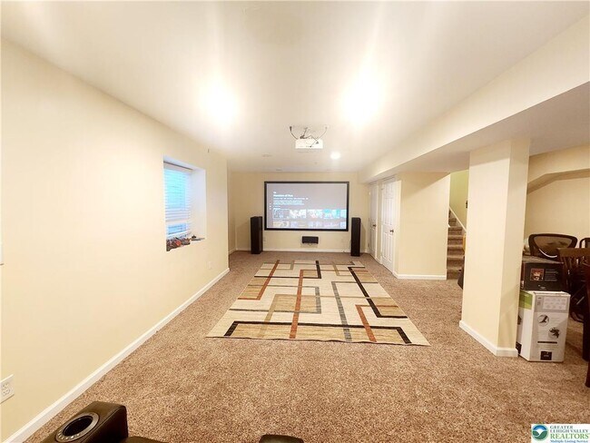 Building Photo - 8668 Mayfair Ct