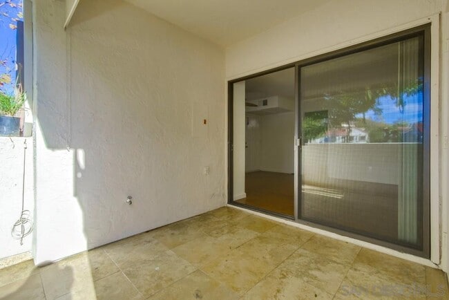 Building Photo - 13115 Wimberly Square