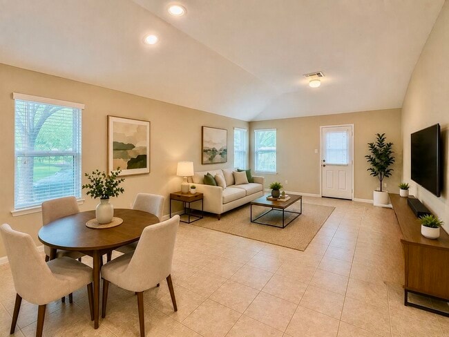 Building Photo - 2303 Corry Crest Cir