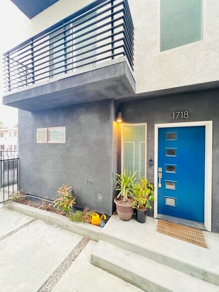 Building Photo - 1718 Miramar St