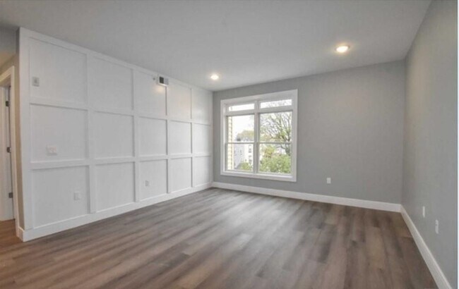 Building Photo - 4201 Bergen Turnpike