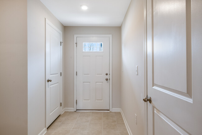 Building Photo - 1516 Indigo Creek Dr