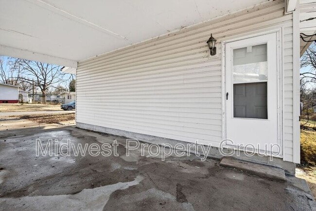 Building Photo - 1540 Aspen Dr