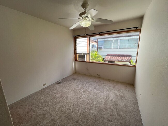Building Photo - 775x - Bougainville #315