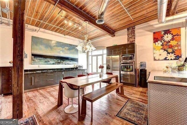 Building Photo - 161 Mangum St SW