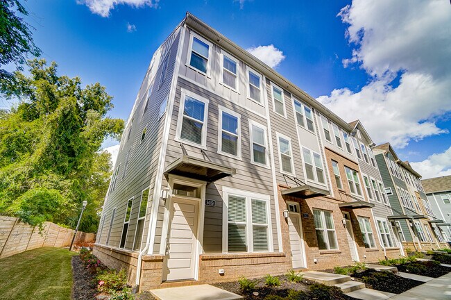 Primary Photo - 5019 Sovereignty Ct