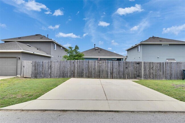 Building Photo - 106 Mossycup Dr