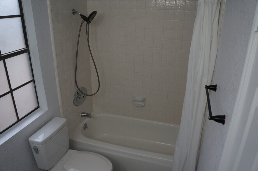 Building Photo - 18333 Harley John Rd