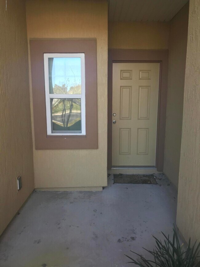 Building Photo - 3610 CRESWICK C