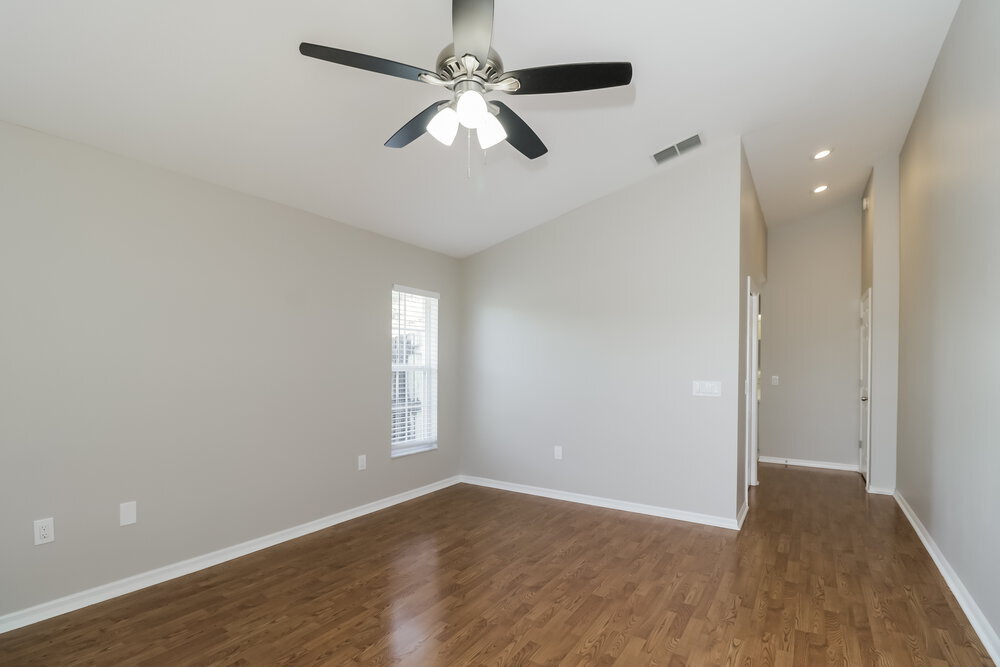 Building Photo - 3157 Oakpark Dr