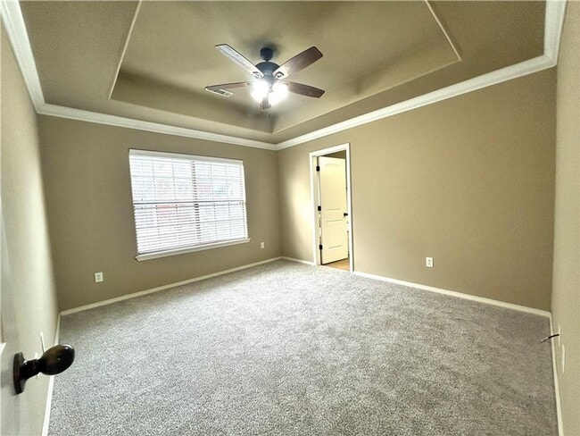 Building Photo - Craftsman style 3 bedroom 2 bath Home - Avail NOW!