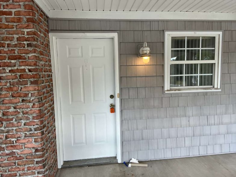 Primary Photo - 4025 Sandtrap Ave