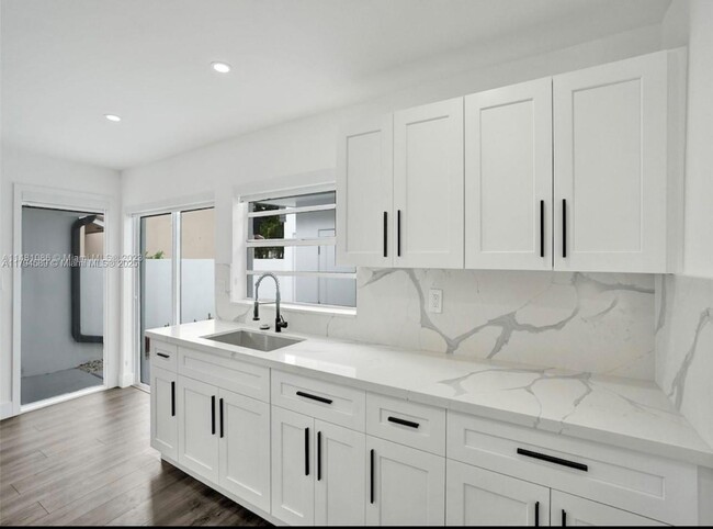 Building Photo - 11550 SW 80th Terrace