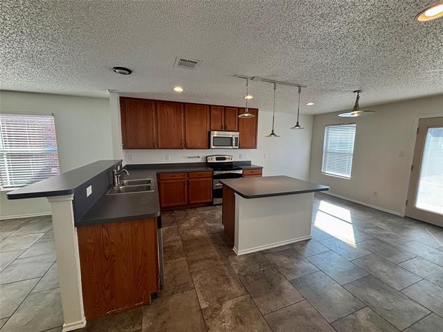 Building Photo - 653 Condor Trail