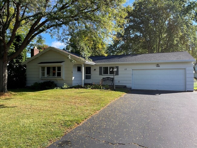 Primary Photo - 17 Bellmawr Dr