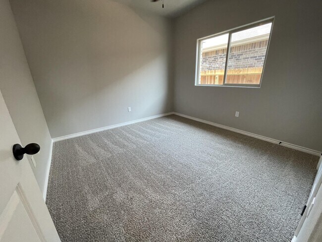 Building Photo - 8022 Calma St