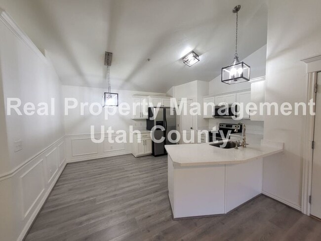 Building Photo - 518 S 2150 W