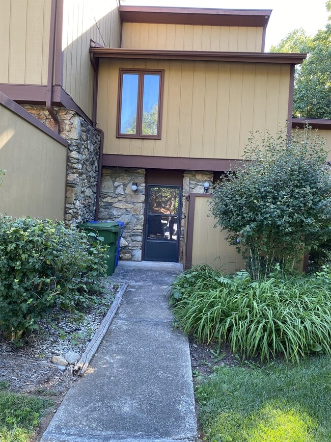 138 Colony Dr 138 Colony Dr Arden NC 28704 Apartment Finder