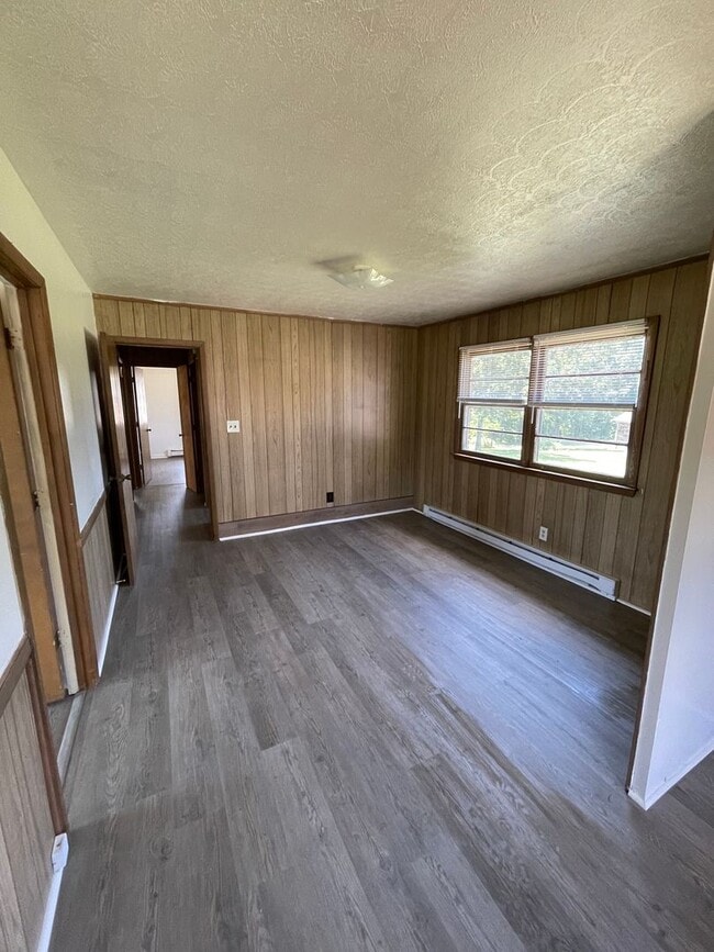 Building Photo - 1705 Windover Rd