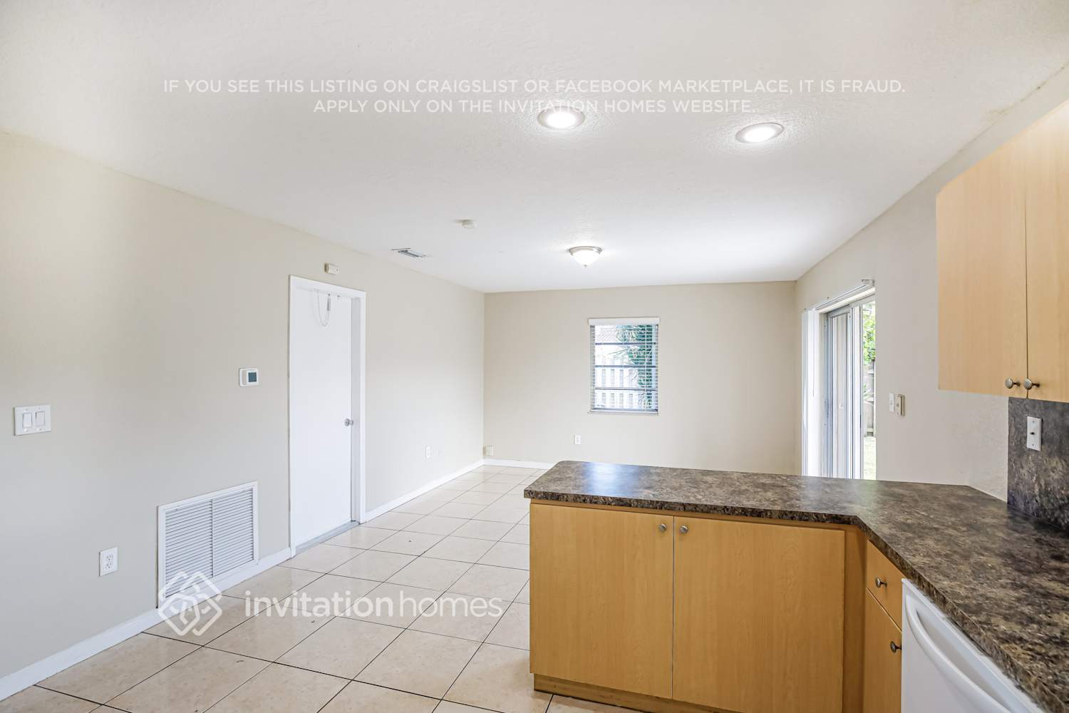 Building Photo - 16620 SW 93rd Ave