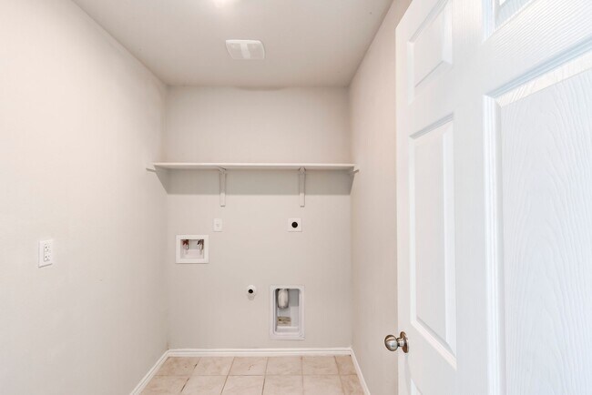 Building Photo - 4003 Arafel Ln