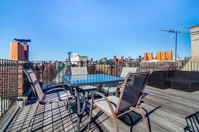 Building Photo - 320 Commonwealth Ave