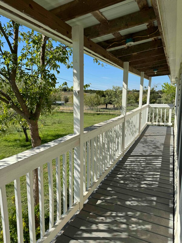 Building Photo - 836 Bluestem Dr