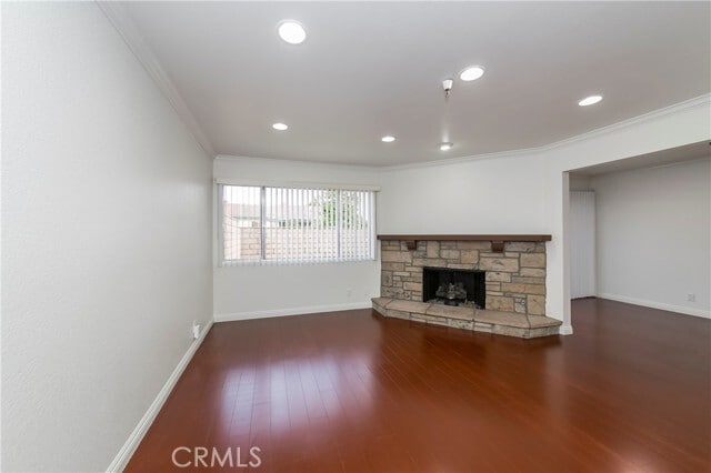 Building Photo - 8466 Kington Way