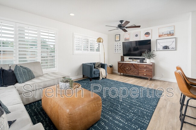 Building Photo - 1731 W Highland Ave