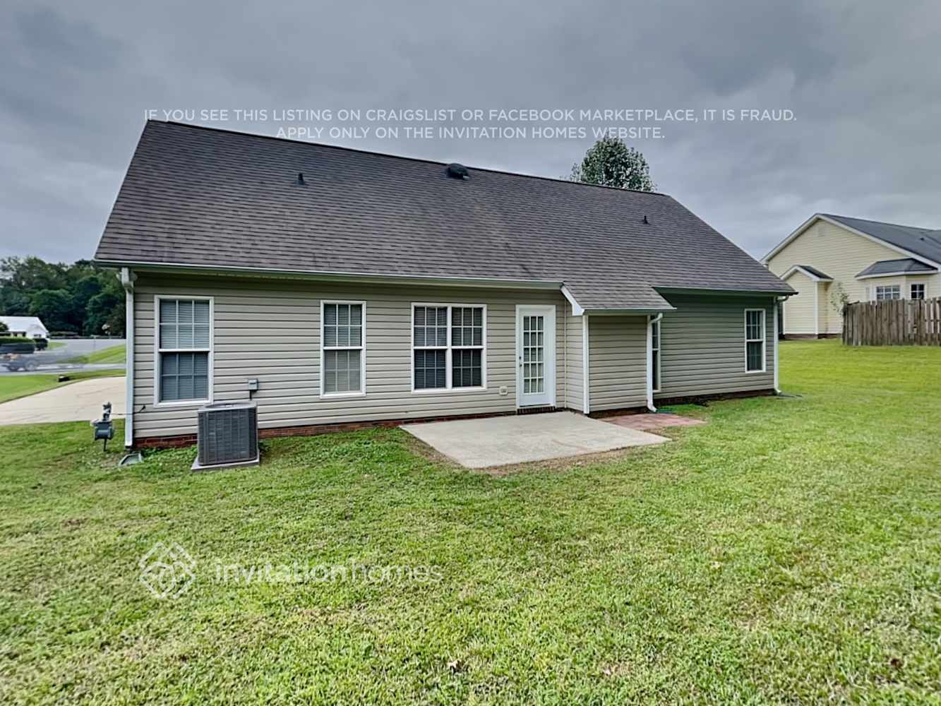 Building Photo - 321 Tamarack Dr