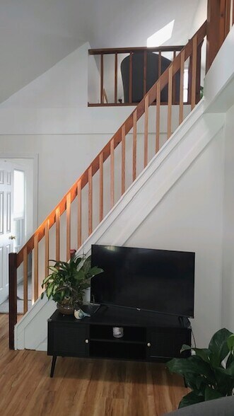 Building Photo - 4539 Exeter Ter