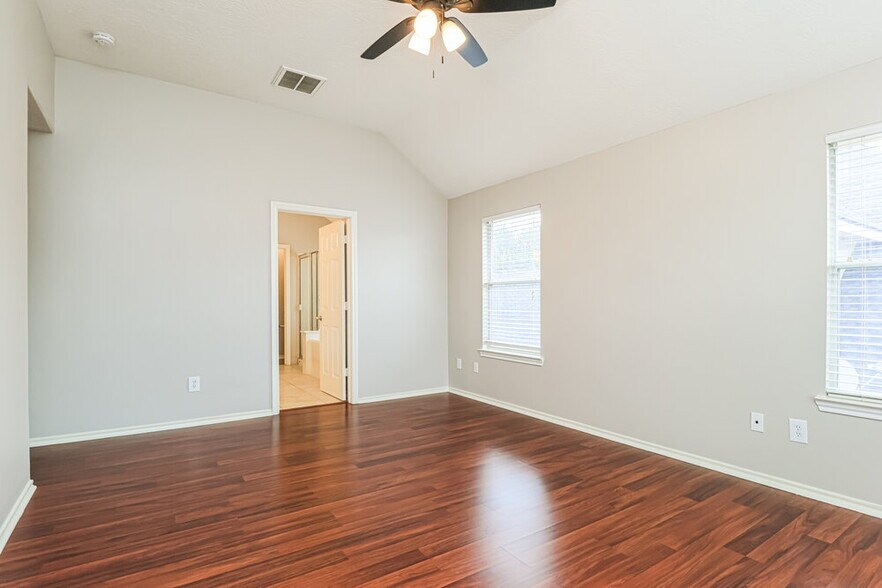 Building Photo - 6718 Rockwall Trail Dr