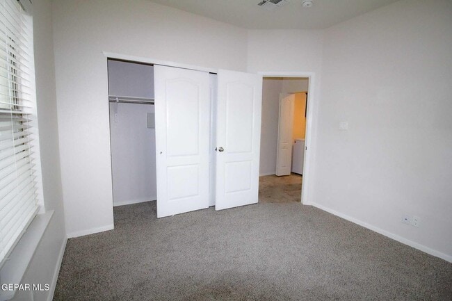 Building Photo - 13276 Emerald Isle St